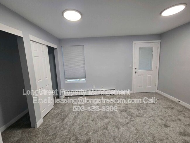 Building Photo - 3161 N Shore Dr SE