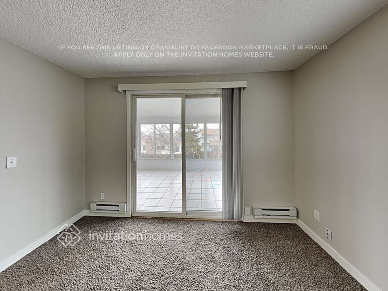 Building Photo - 18339 E Iowa Dr