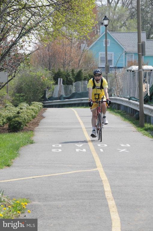 Building Photo - 2010 N Westmoreland St