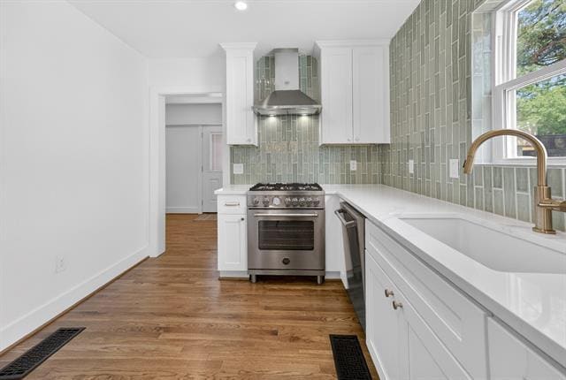 Building Photo - 2560 Rogers Ave