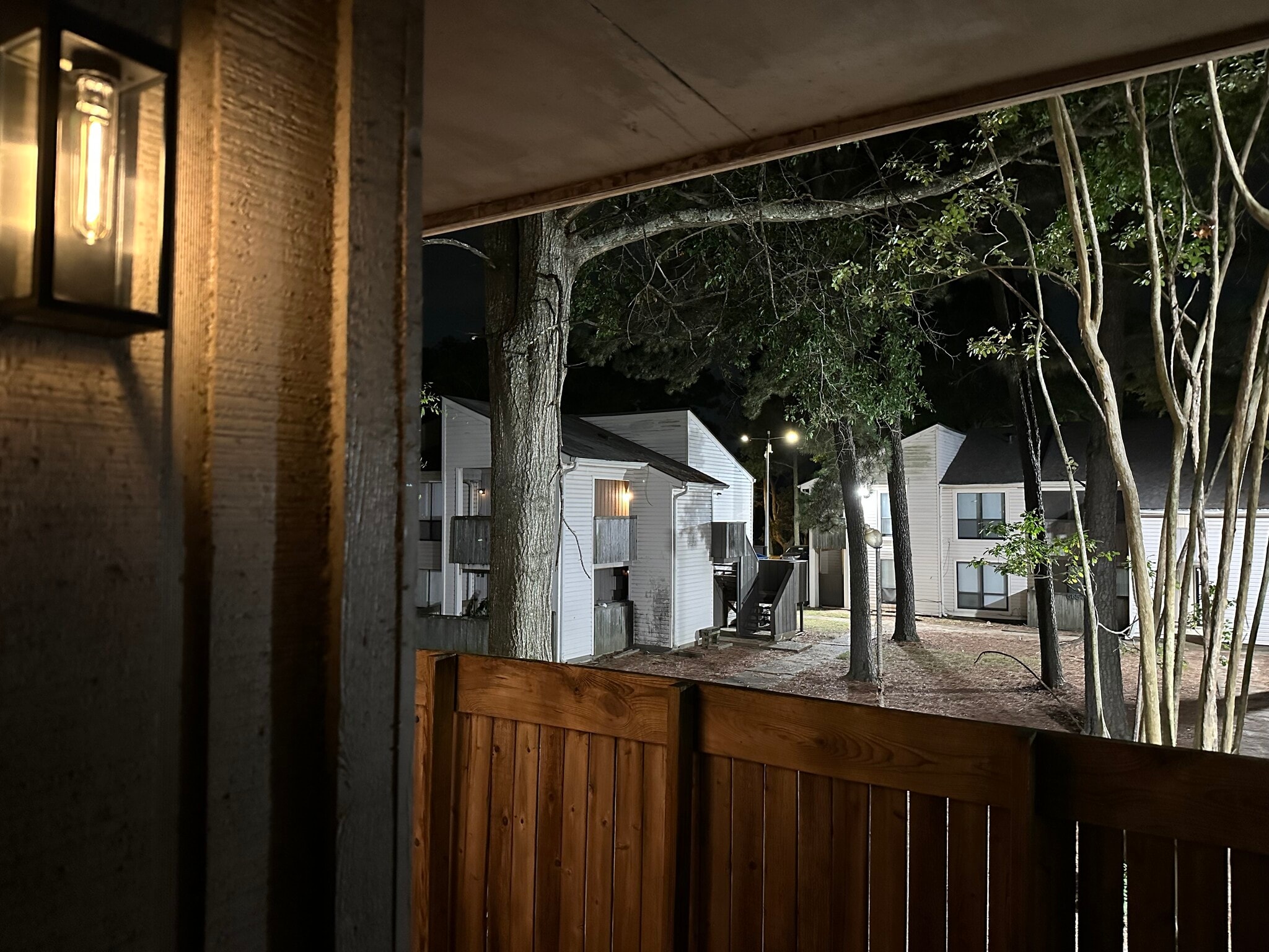 Building Photo - 5653 Encino Cv