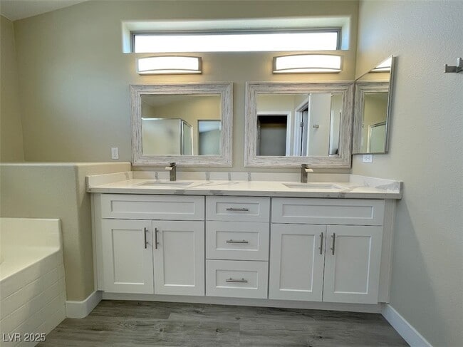 Building Photo - 8050 Villa Avada Ct