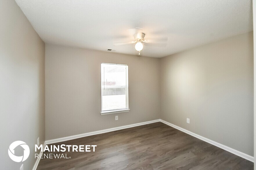 Building Photo - 3146 Redwood Run