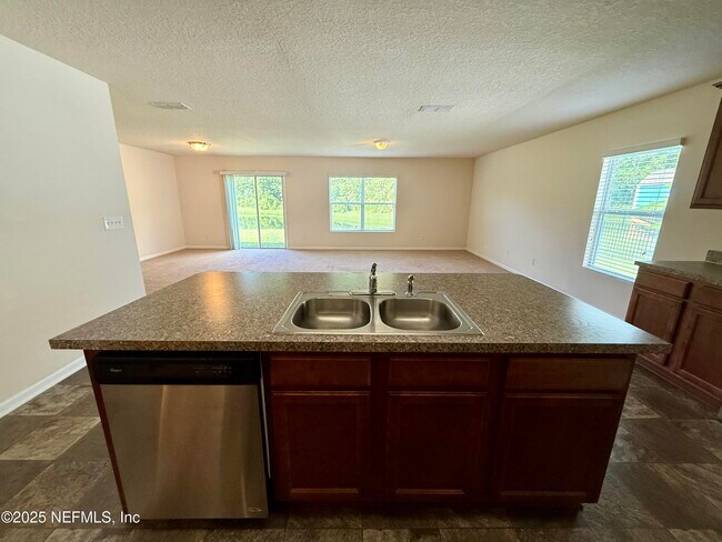 Building Photo - 3635 Summit Oaks Dr