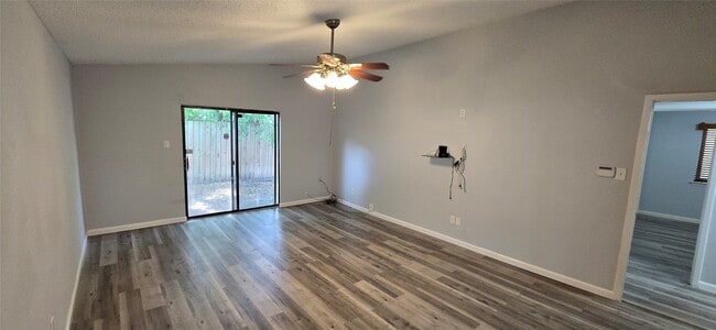 Building Photo - 6311 Dawnridge Dr