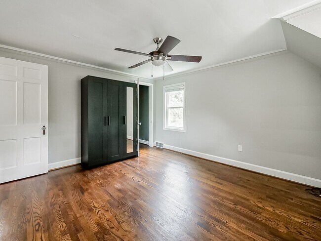 Building Photo - 21530 Olmstead St