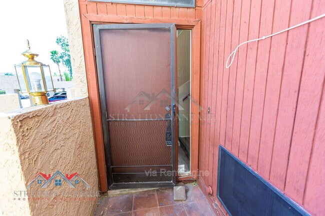 Building Photo - 2165 E University Dr