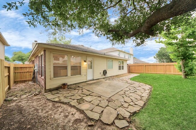Building Photo - 3211 Crestbridge Ln