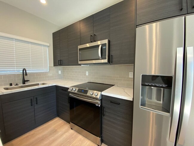 Building Photo - BRAND NEW 2023!! 4BD/2BA