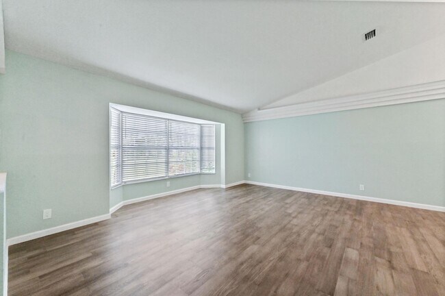 Building Photo - 17682 84th Ct N