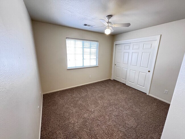 Building Photo - 5117 Elm Grove Dr