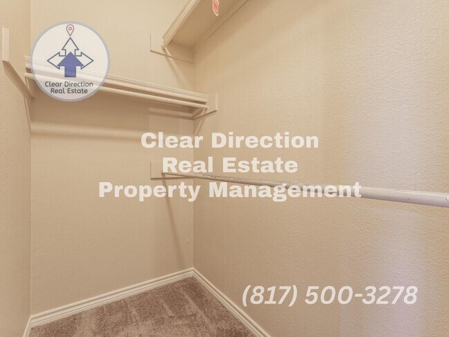 Building Photo - 210 Sendero Dr