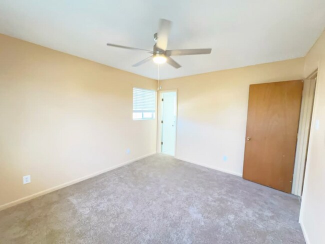 Building Photo - 2817 Caldwell Dr