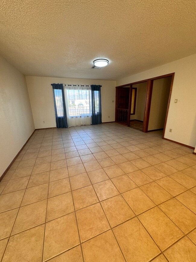 Building Photo - $500 off first months rent, Nice Home in the Telshor Area