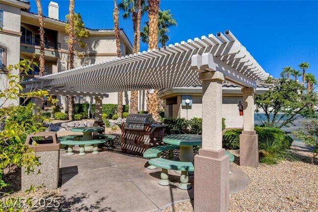 Building Photo - 7115 S Durango Dr