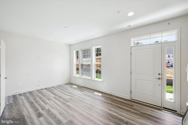 Building Photo - 315 Buckeye Cir