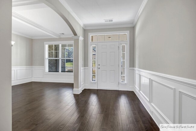 Building Photo - ONE STORY EXECUTIVE HOME READY FOR YOU IN REGATTA FOREST