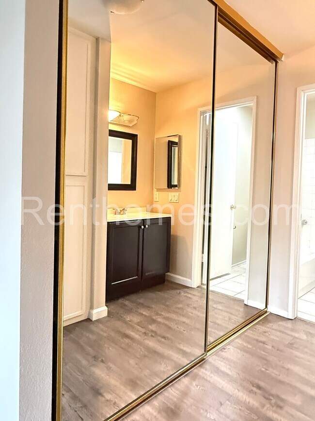 Building Photo - Mira Mesa, 8545 Summerdale Rd #225, Granite Counters, Stainless Steel Appliances, Central AC.