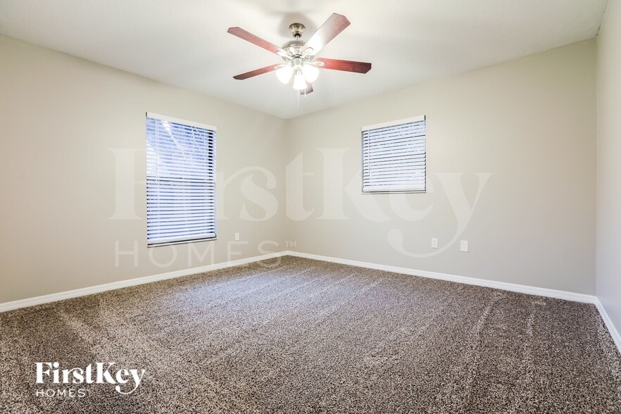 Building Photo - 8340 Brandeis Cir W