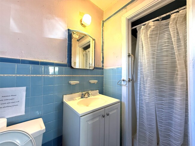 Building Photo - 5004 Irvington Blvd