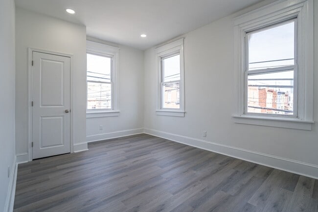 Building Photo - 2410 Wharton St