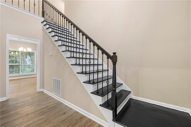 Building Photo - 5705 Cannonero Dr