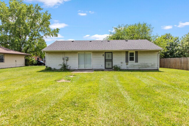Building Photo - 9410 Meadowlark Dr