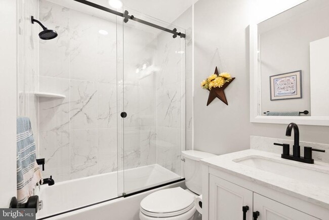 Building Photo - 7393 Colton Ln