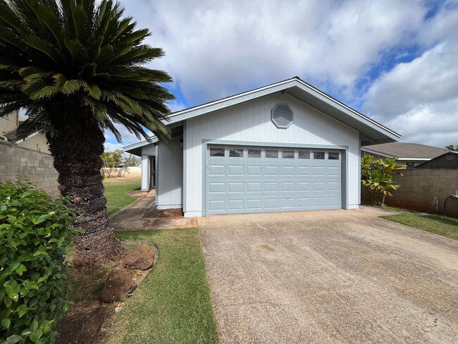 Primary Photo - Mililani Town - 2 bedrooms, 1 bathroom hom...