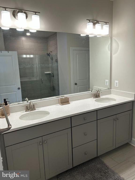 Building Photo - 2327 Stephanie Tessa Ln