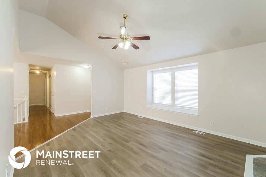 Building Photo - 1609 Johnston Dr