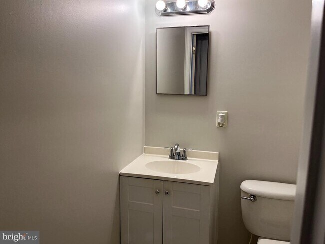 Building Photo - 10503 Greta Lynn Ct
