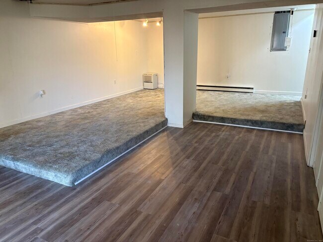 Building Photo - 15 Patriots Square