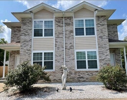 Building Photo - 941 Christian St