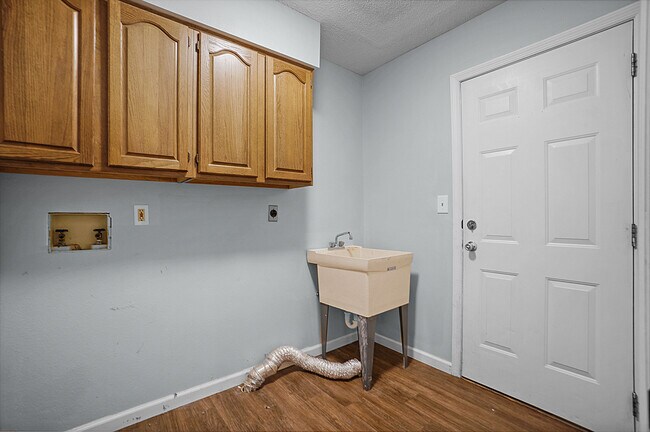 Building Photo - 1425 Lantz Ct