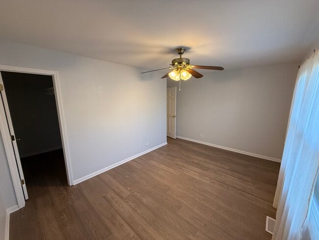 Building Photo - 1007 Bayshore Dr
