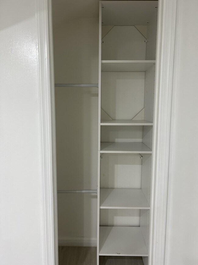 Building Photo - 28 Linden Ave