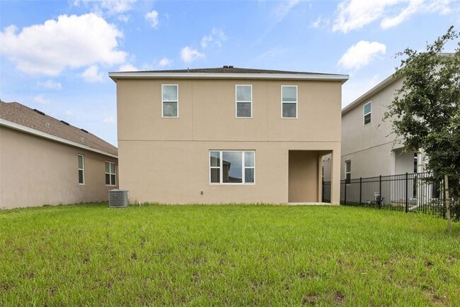 Building Photo - 14452 Crestavista Ave