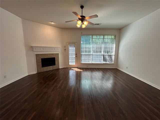 Building Photo - 4840 Van Zandt Dr