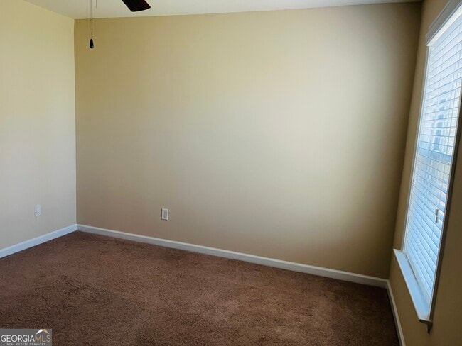 Building Photo - 39 Tahoe Dr