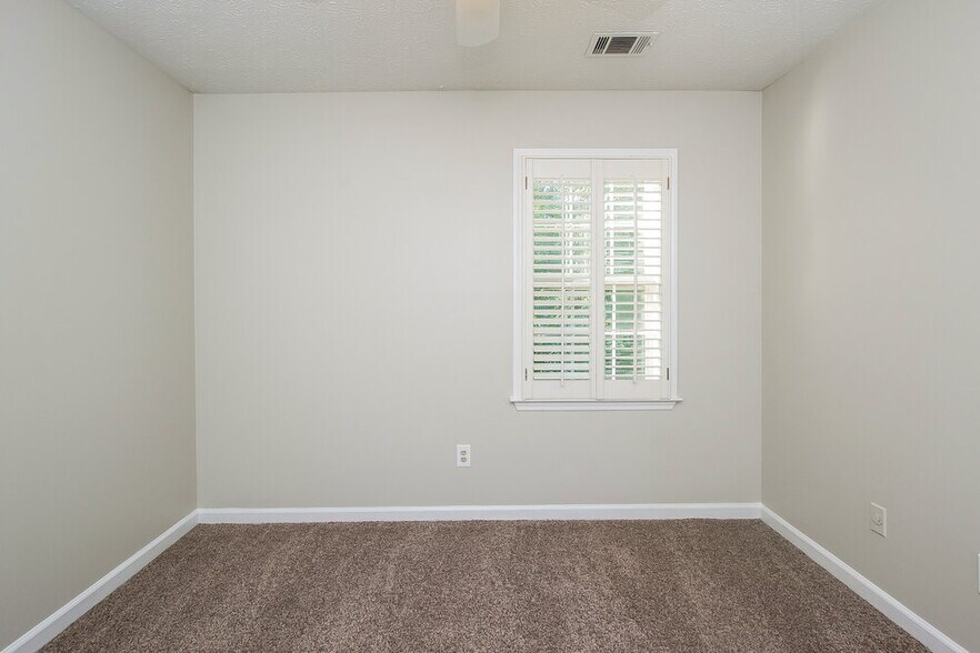 Building Photo - 1848 Kristen Mill Way