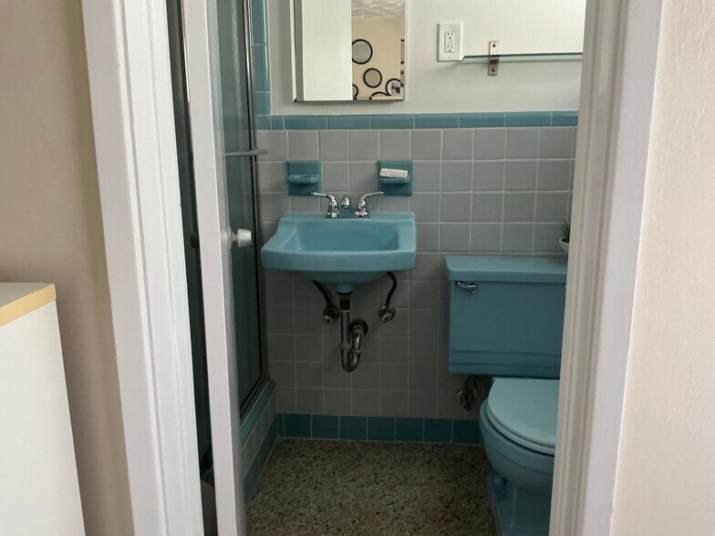 Building Photo - 4205 Bougainvilla Dr