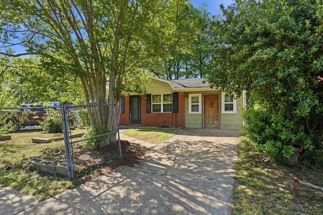 Building Photo - 2683 21st St