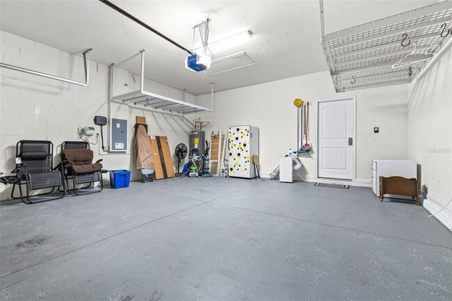 Building Photo - 12384 Streambed Dr
