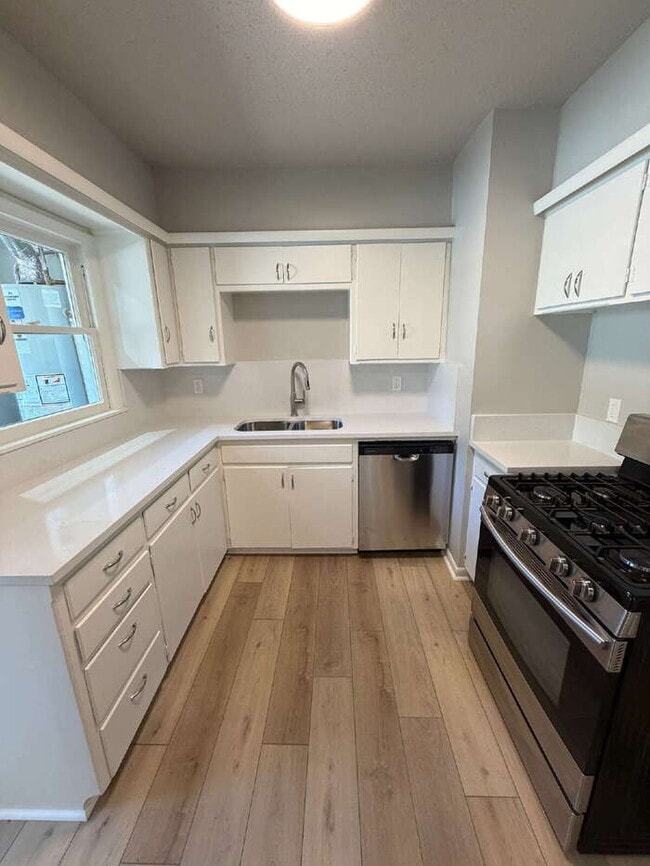 Building Photo - 3 Bed 1 Bath in NW OKC
