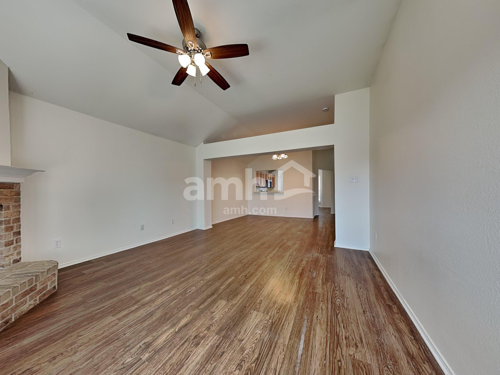 Building Photo - 115 Windsor