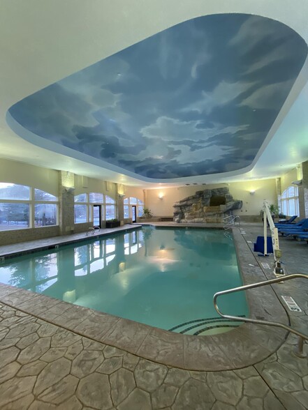 Heated indoor pool - 840 Bigler Ln