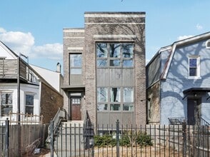 Building Photo - 3516 W Hirsch St