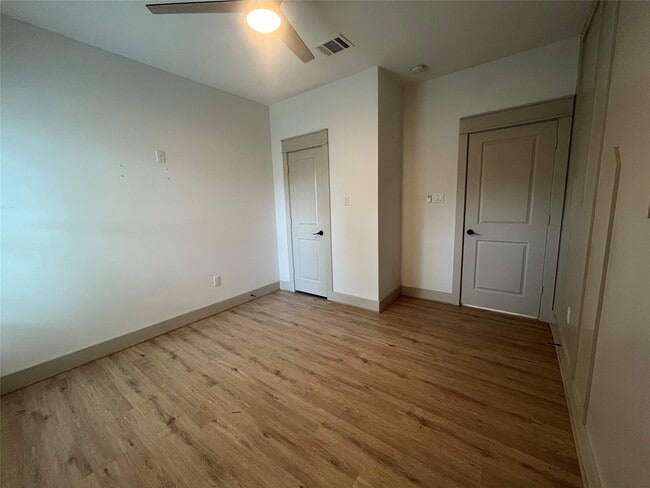 Building Photo - 19307 Sears Dr