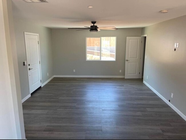Building Photo - 3 bedrooms townhome in National City